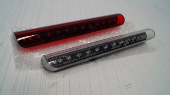 679 р. Универсальный LED стоп сигнал 21103716810 (22х2х4 см) Лада 2104 (1984-2012) (Красный). Увеличить фотографию 1