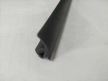 Универсальный уплотнитель FlexLine (16 mm, 1 погонный метр) Лада 2110 седан (1995-2007)
