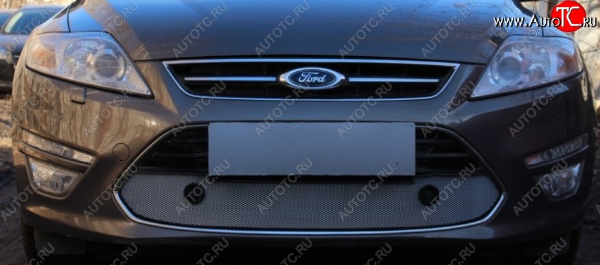 1 559 р. Защитная сетка на бампер (с парктрониками) Russtal (хром)  Ford Mondeo (2010-2014)
