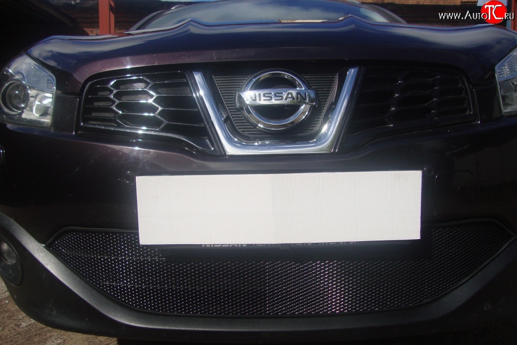 2 099 р. Сетка на бампер Russtal (черная)  Nissan Qashqai  1 (2010-2013)